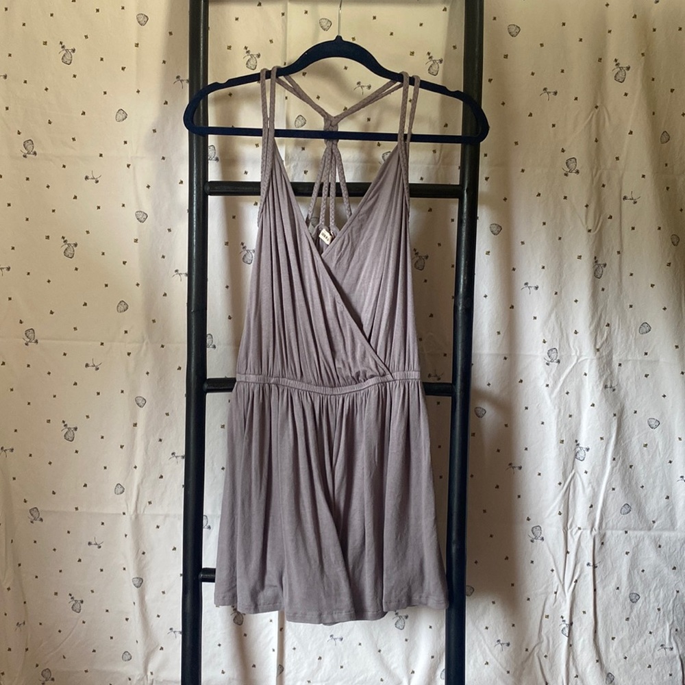 Fashion On Earth truffle grey romper